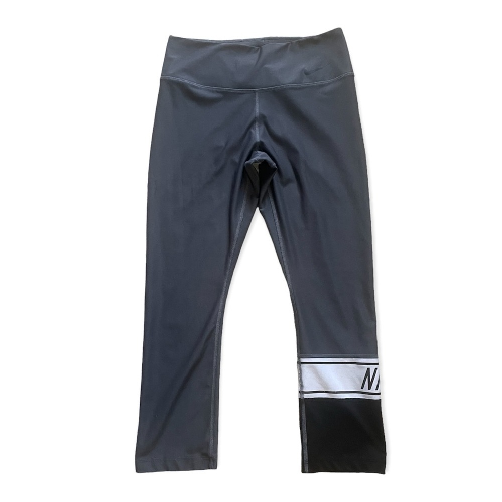 Nike Cropped Leggings - Picture 1 of 6